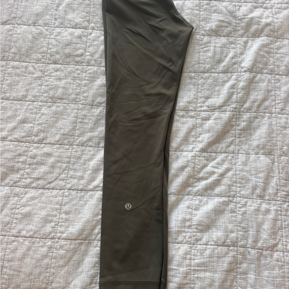 Lululemon Olive Green wunder train leggings 25in - Picture 1 of 2